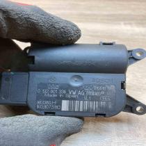 1K0907511C 0132801336  Air flap motor/actuator Volkswagen Golf V