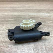1K0907511C 0132801336  Air flap motor/actuator Volkswagen Golf V