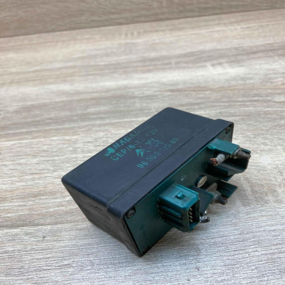 9639912580 Used  Glow plug pre-heat relay Peugeot 307