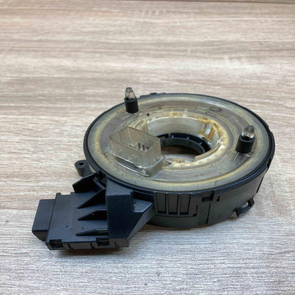 1K0959653C   Airbag slip ring squib (SRS ring) Volkswagen Golf V