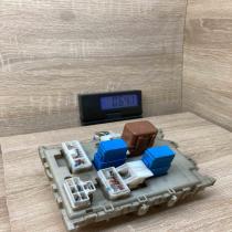 24350 5M300 0927001  Fuse module Nissan Almera N16