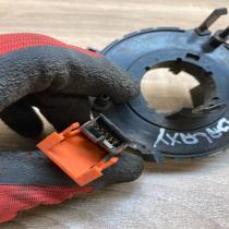1J0959653E FEB0703C3  Airbag slip ring squib (SRS ring) Volkswagen Golf IV