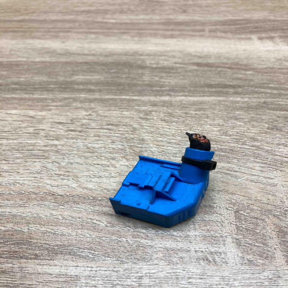 8E0972420A  BLUE Plug wire BMW 5 F10 F11