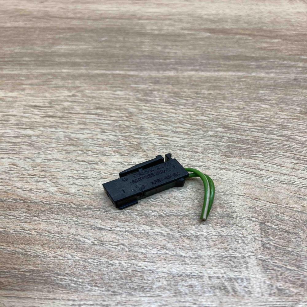 0005452246 965396 2B 2PIN Black Plug wire Mercedes-Benz E W211