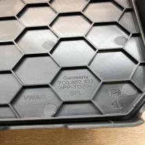 7C0882337   Fuse box cover Volkswagen Crafter