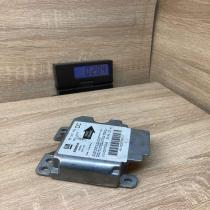 90565938 5WK4186 Used Airbag control unit/module Opel Omega B1