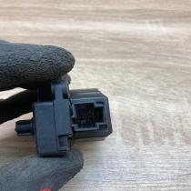 4PUH 19E616 BC EAD151  Air flap motor/actuator Citroen C5