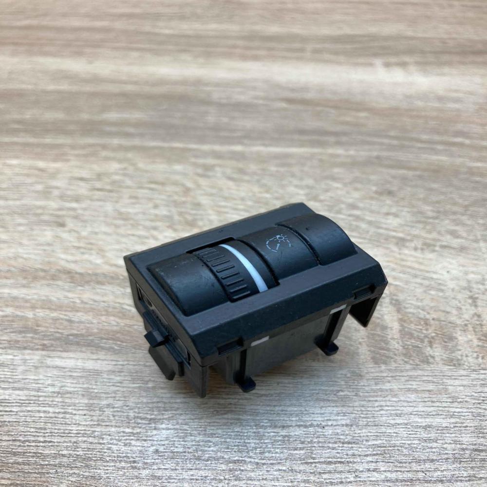 1Z0941333A   Headlight level height control switch Skoda Superb B6 (3T)