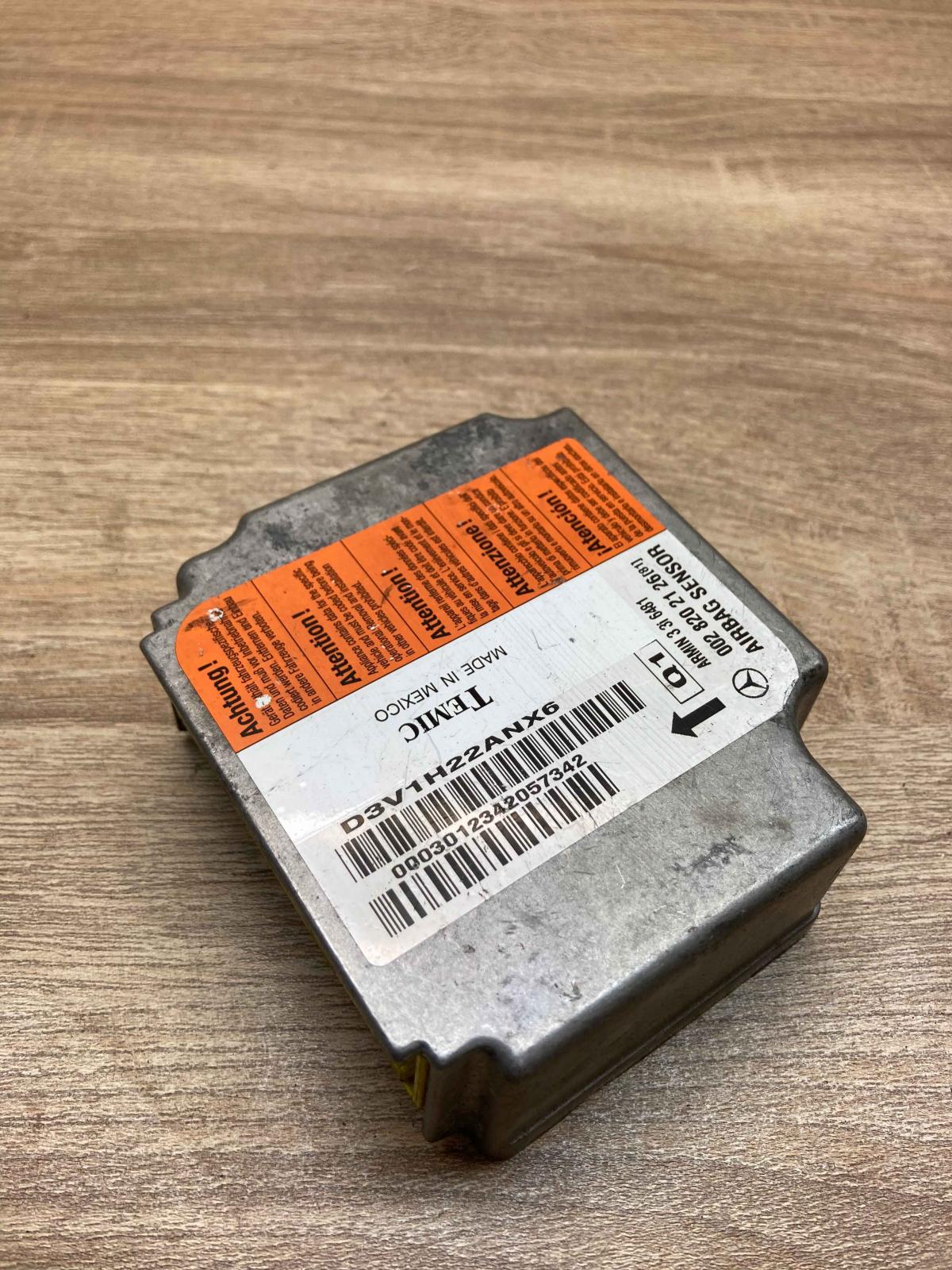0028202126 Q1  Airbag control unit/module Mercedes-Benz E W211
