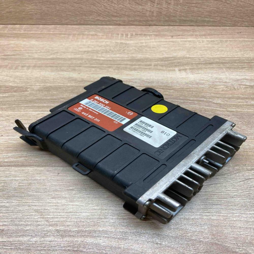 443907311 0261200251 Used Engine control unit/module ECU Audi 80 90 B3