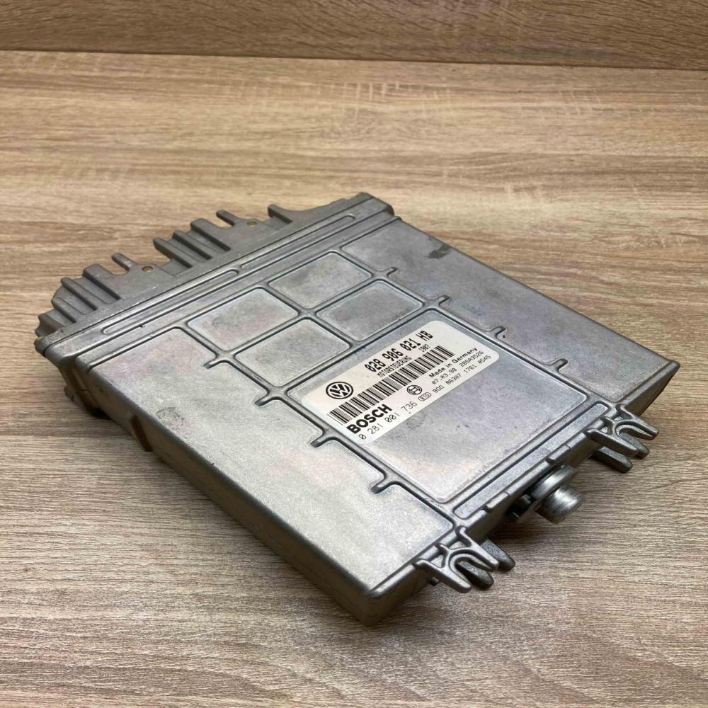028906021HB 0281001736 Used Engine control unit/module ECU Ford Galaxy