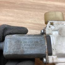 6927027 0130822226  Rear door window regulator motor BMW 3 E90 E91