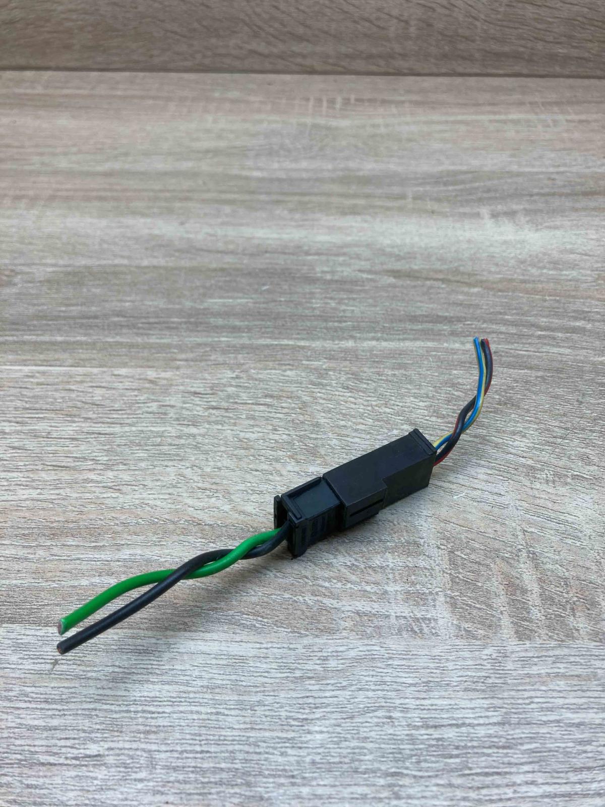 443971961 443971962  Plug wire Audi 80 90 S2 B4