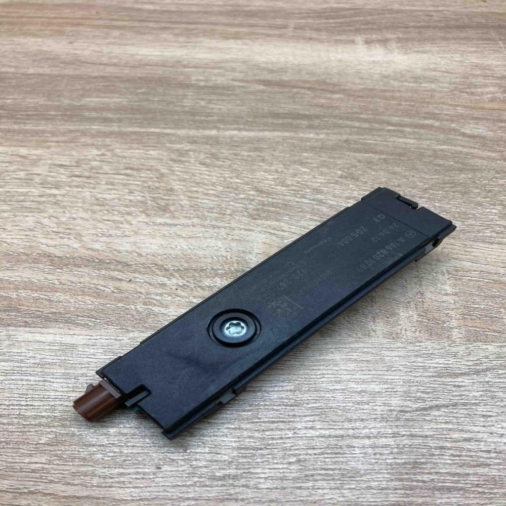 A1668201089 ZGS004  Aerial antenna amplifier Mercedes-Benz ML W166