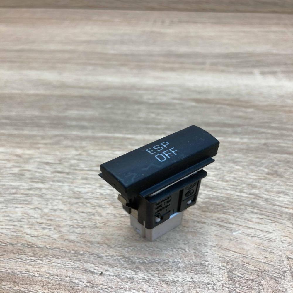 1Z0927134A 123 06  ESP (stability program) switch Skoda Octavia Mk2 (1Z)