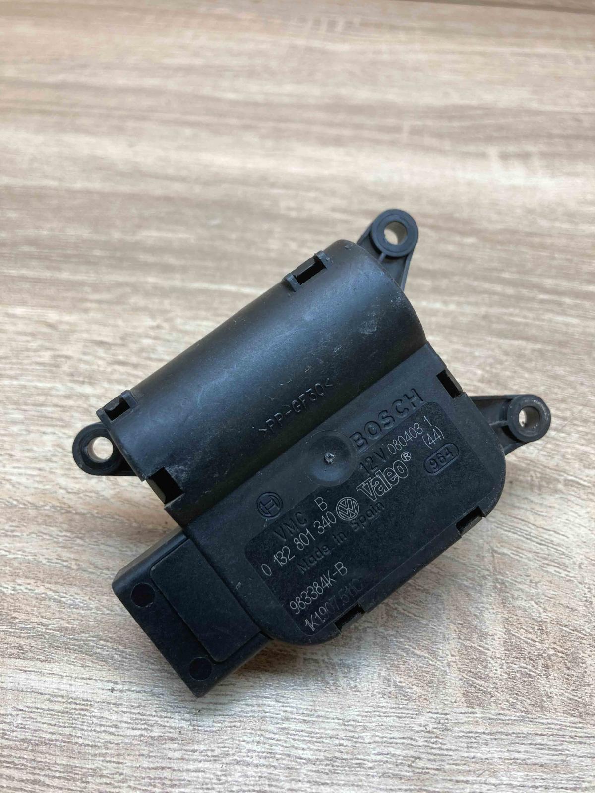 1K1907511C 0132801340  Air flap motor/actuator Volkswagen PASSAT B7