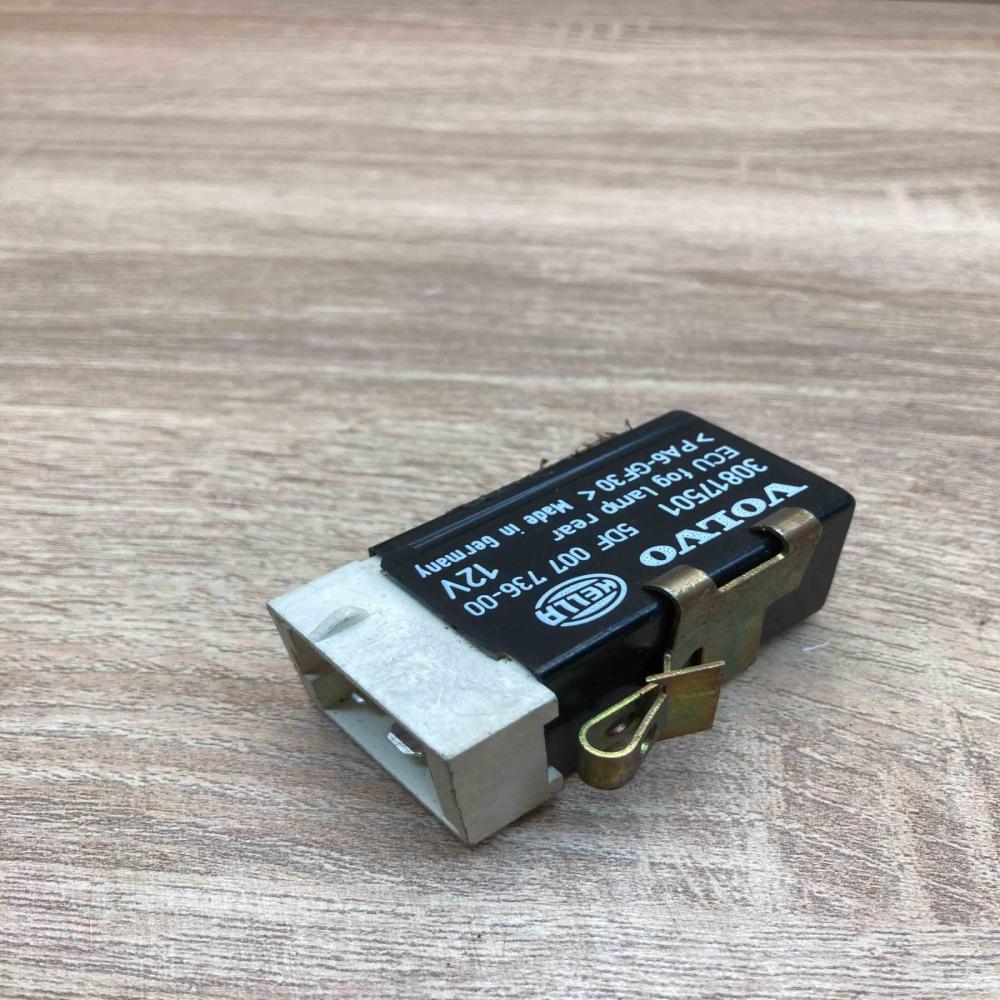 30817501 5DF007736 00  Other relay Volvo S40, V40