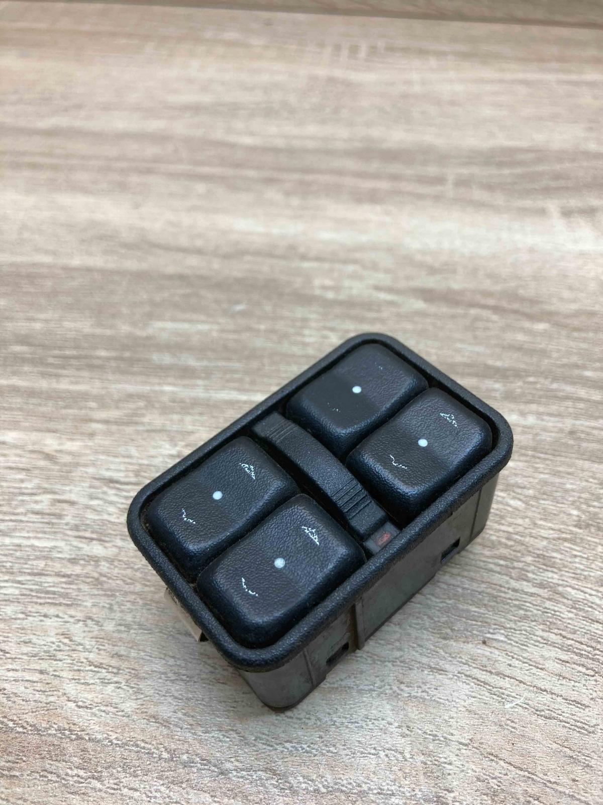 90561086 13363401 LS Electric window control switch Opel Astra G