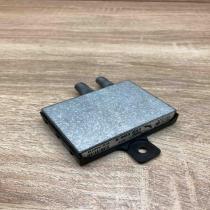 6903660   Aerial antenna amplifier BMW 7 E38
