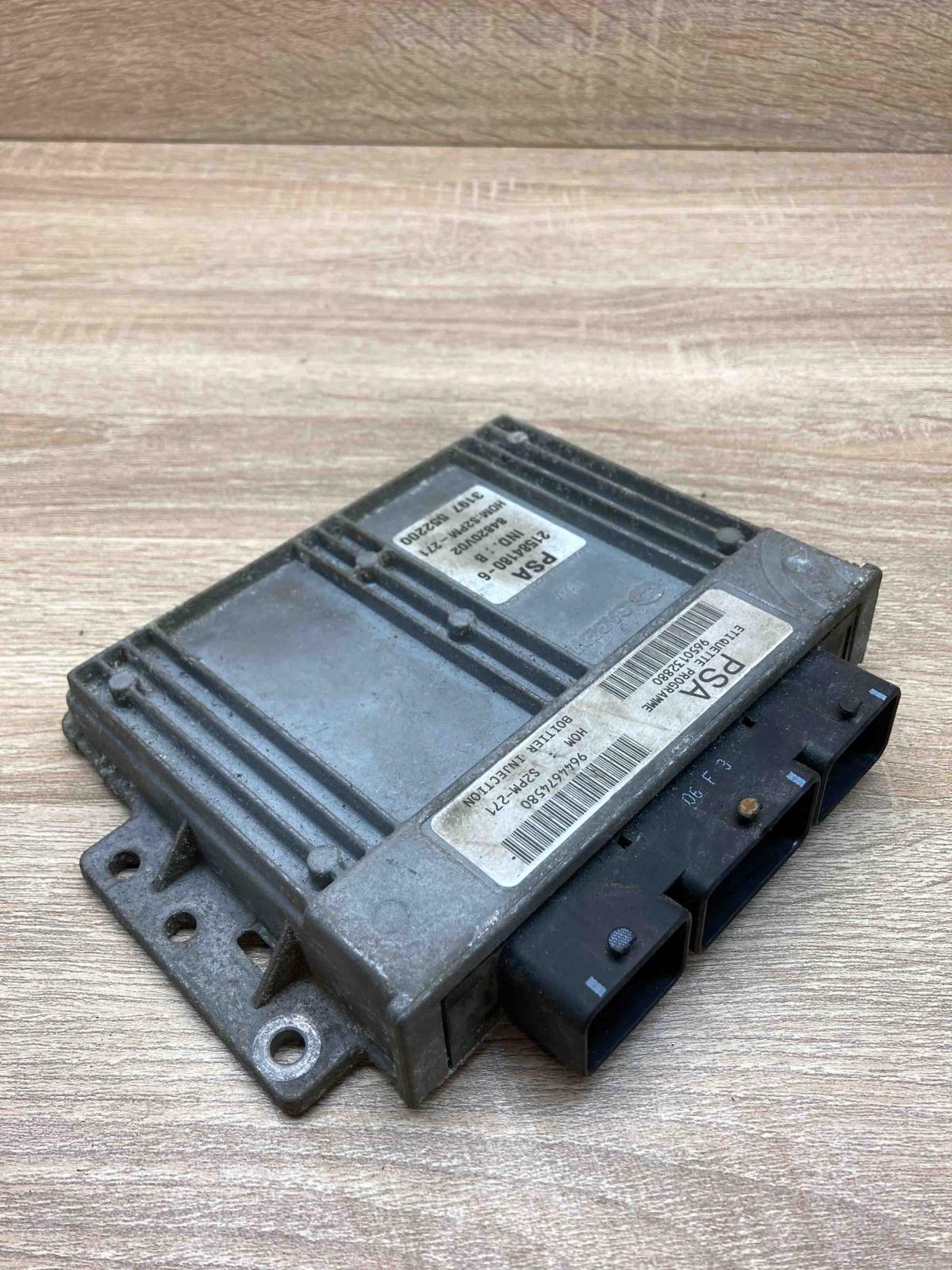 9650132880 9644674580  Engine control unit/module ECU Citroen Xsara Picasso