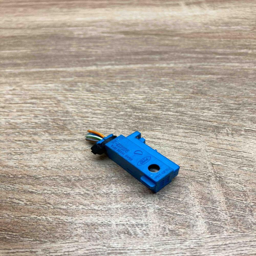 96AG 14489 RFA 965412 2 BLUE Plug wire Mercury Sable IV