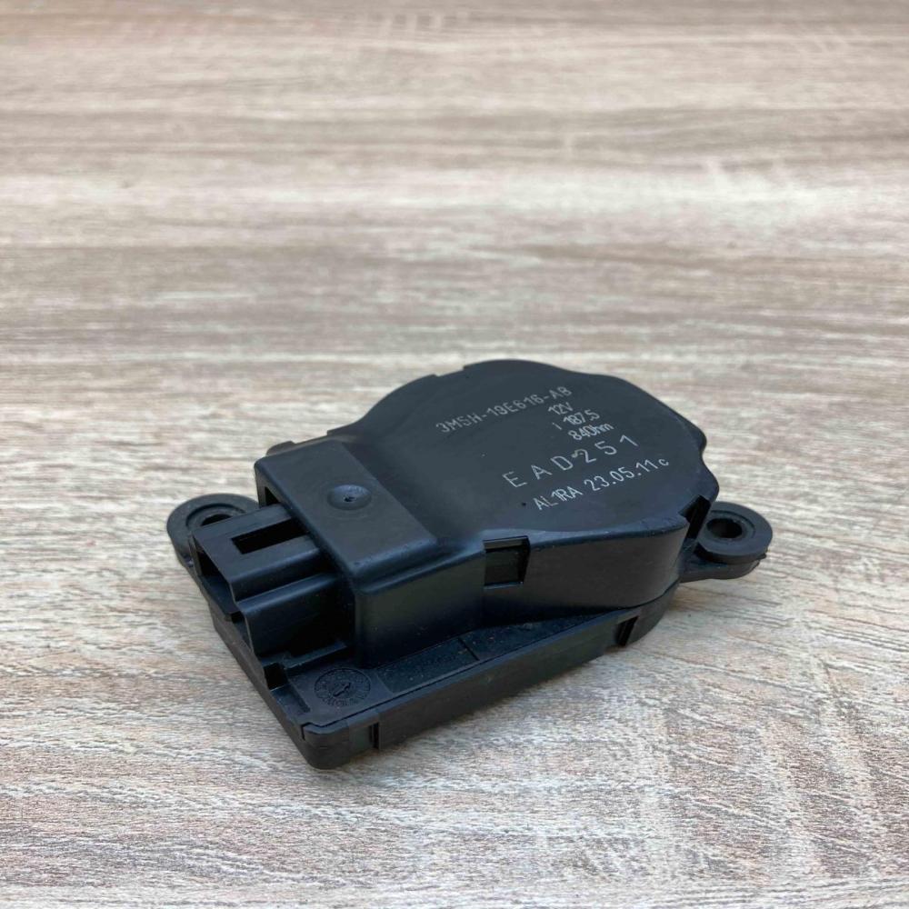 3M5H 19E616 AB EAD251  Air flap motor/actuator Ford C-MAX I