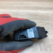 2129052400 3369 2612  Hazard light switch Mercedes-Benz E W212