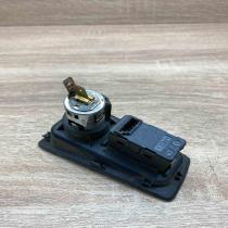 6930561 7132049  AUX in-socket connector BMW 1 E81 E87