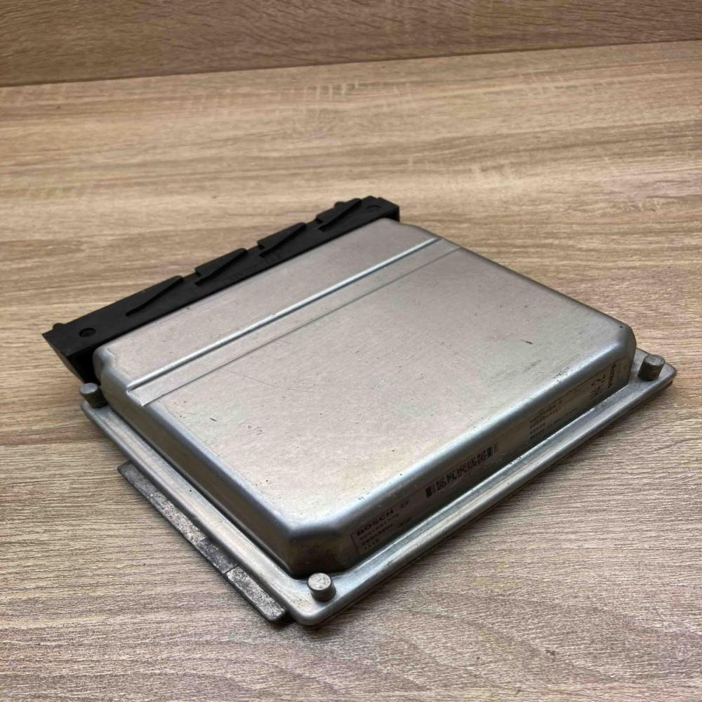 09470429B 0281001776  Engine control unit/module ECU Volvo S80