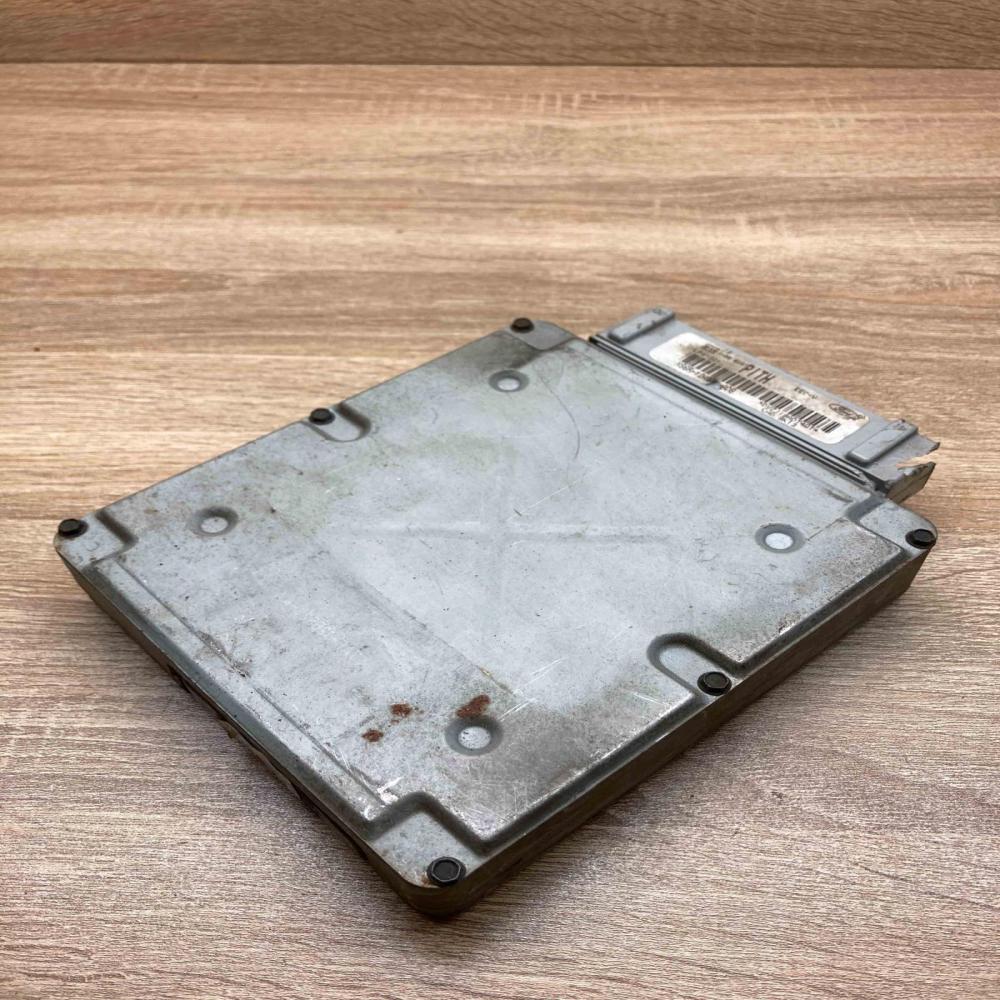 XS6F 12A650 ADB PITH  Engine control unit/module ECU Ford Mondeo Mk III