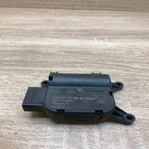 1K0907511J 0132801392  Air flap motor/actuator Volkswagen Touran II