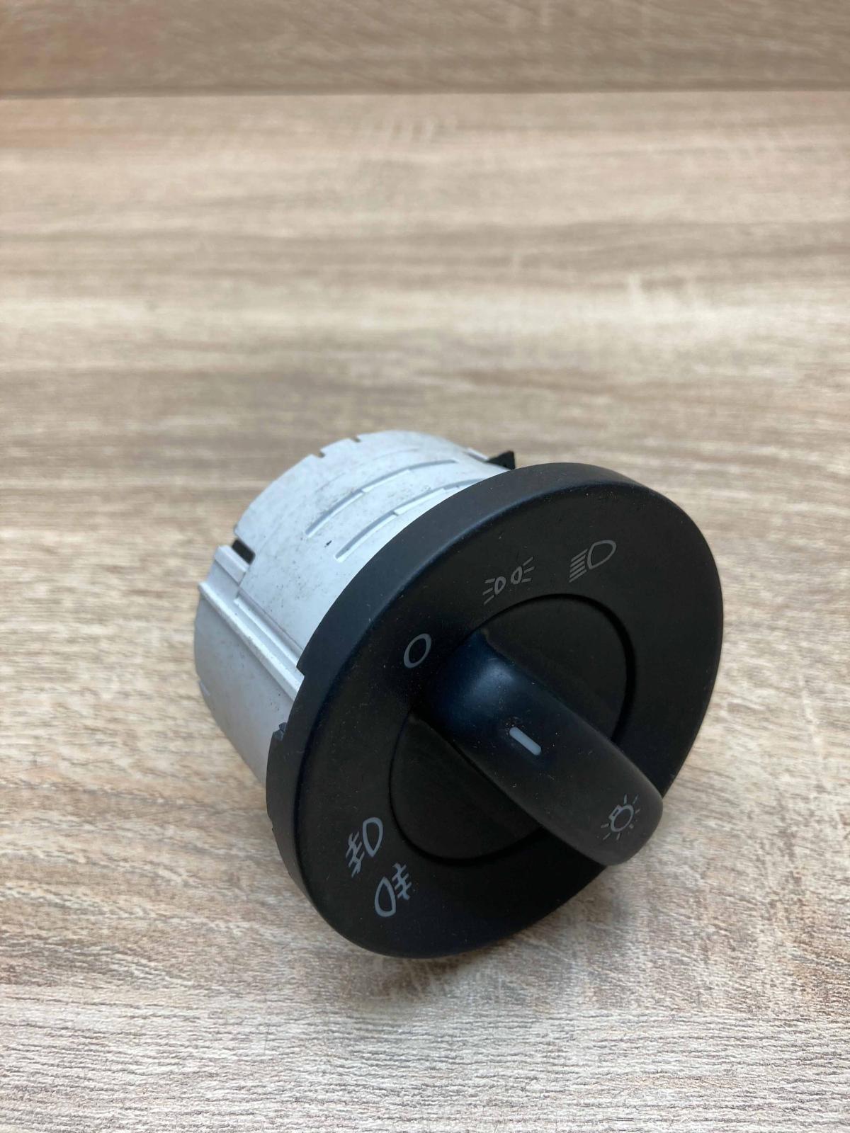 1Z0941431C 74850 047  Light switch Skoda Octavia Mk2 (1Z)