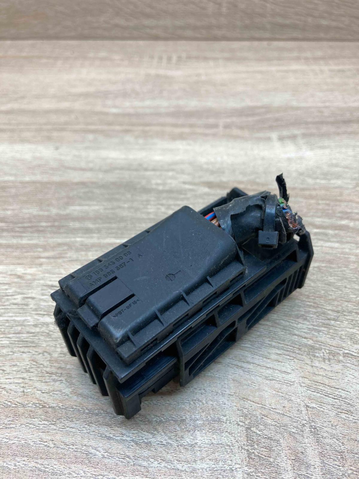 1685450003 985587 1A  Plug wire Mercedes-Benz A W168