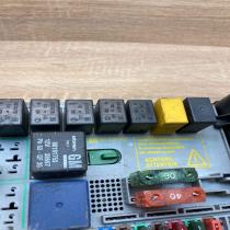 90589965 Used  Fuse module Opel Astra G