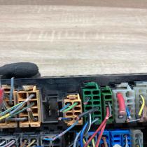 357937039 Main  Fuse module Volkswagen PASSAT B3
