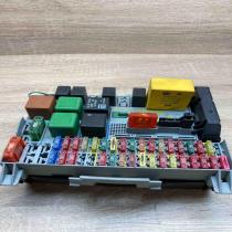 09152787   Fuse module Opel Vectra B