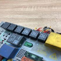 90589965 1  Fuse module Opel Astra G