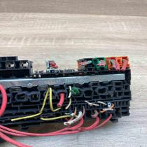 7703297988 7703497782A  Fuse module Renault Scenic I