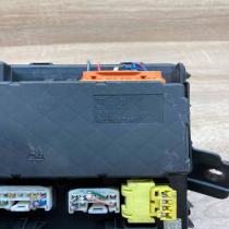 82641 05010 05810520  Fuse module Toyota Avensis T250