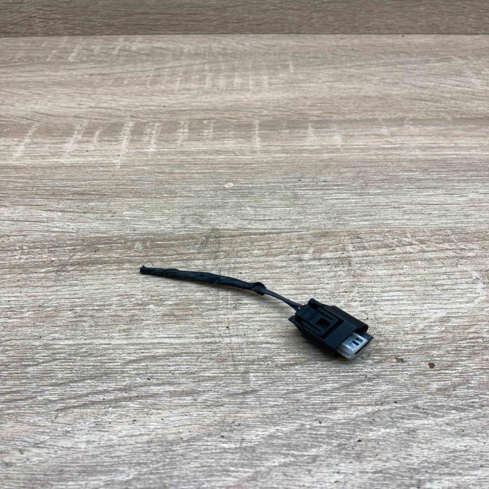 968405 1   Plug wire BMW 7 E65 E66