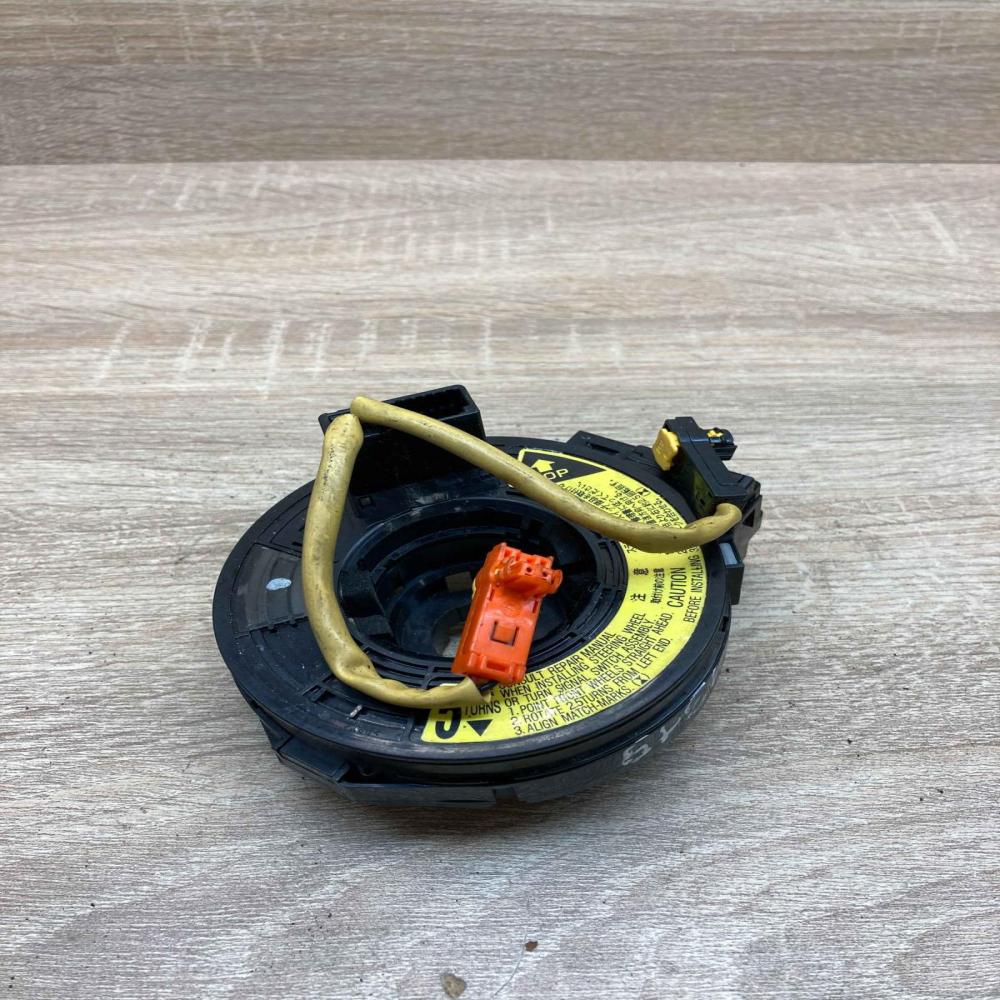 3WJ1093 CC  Airbag slip ring squib (SRS ring) Toyota Corolla Verso AR10