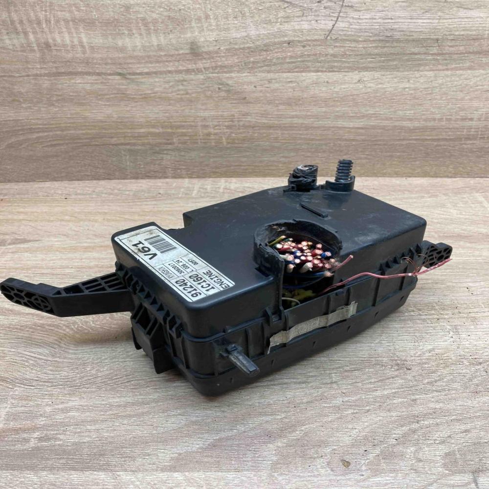 91240 1C160 3082017 V61 Fuse module Hyundai Getz