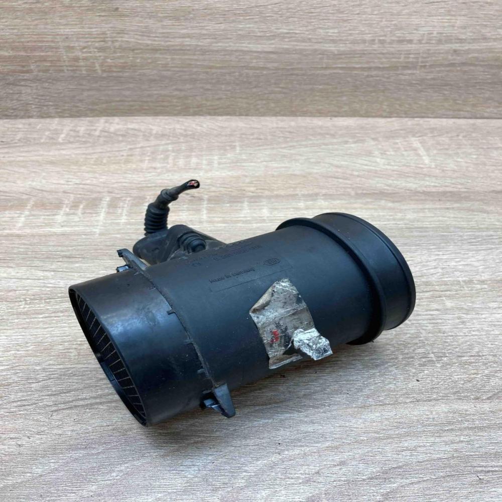 0281002403   Mass air flow meter Audi A6 S6 C5 4B