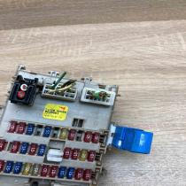 24350 5M300 0828001  Fuse module Nissan Almera N16