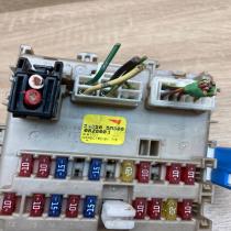 24350 5M300 0828001  Fuse module Nissan Almera N16