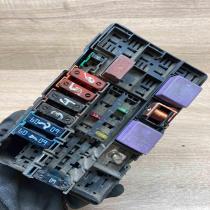 8200003059 318003100 Used Fuse module Renault Laguna II