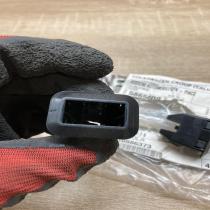 5G0886373  WAG Grommet Other interior part Volkswagen Golf VII
