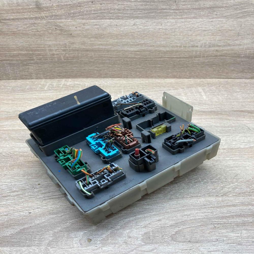 98AG 14K150 AF H5  Fuse module Ford Focus
