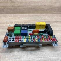 90504534 Used  Fuse module Opel Vectra B