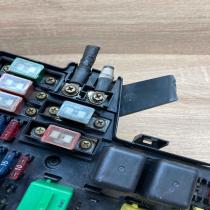 YQE102190 142330031198  Fuse box set Rover 620
